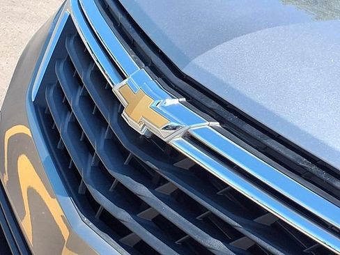 Used 2023 Chevrolet Equinox LS w/ LS Convenience Package FWD image 28