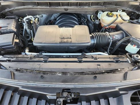 Used 2021 Chevrolet Tahoe Z71 image 32