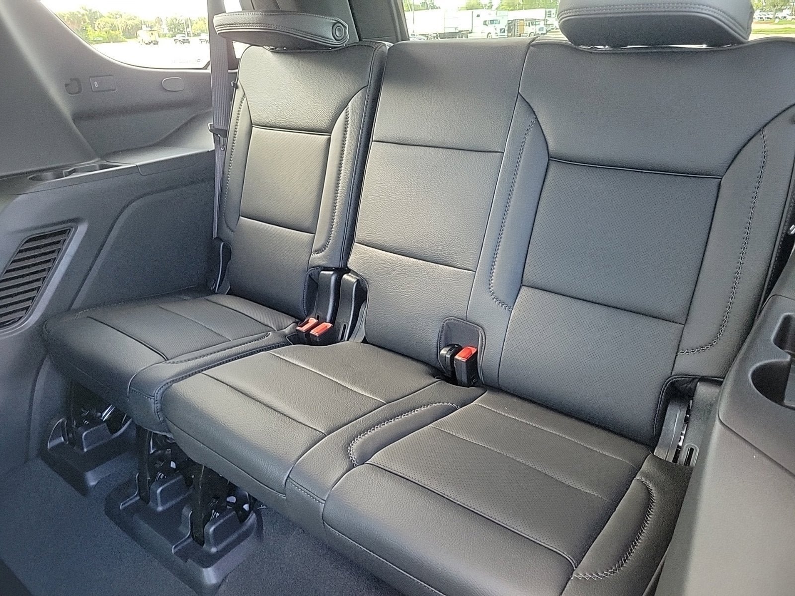 New 2026 GMC Yukon Denali w/ Sun & Power Step Package RWD image 12