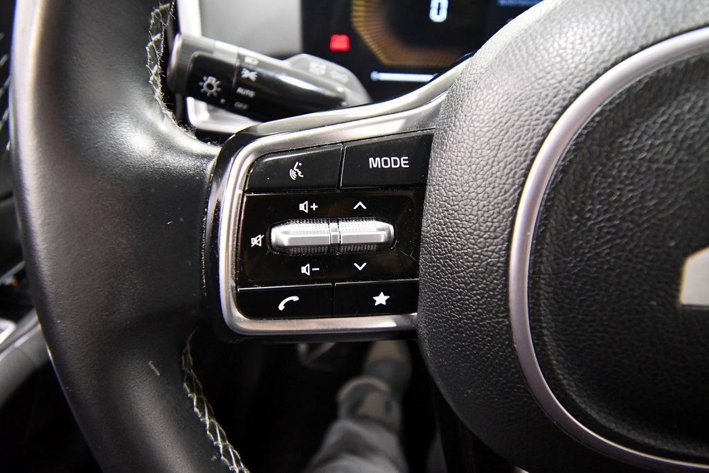 Certified 2024 Kia Sorento S AWD/4WD image 20