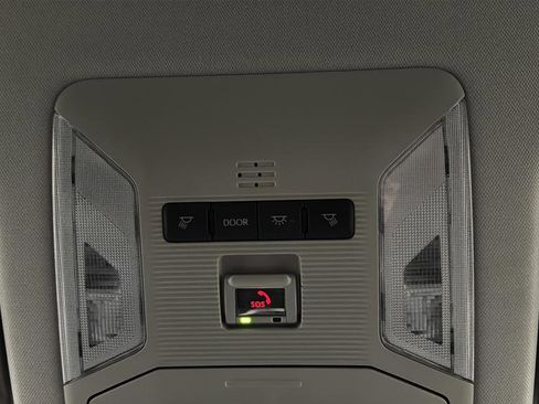 Used 2024 Toyota RAV4 XLE image 30