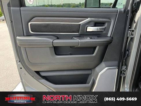 New 2026 RAM 2500 Laramie AWD/4WD image 16