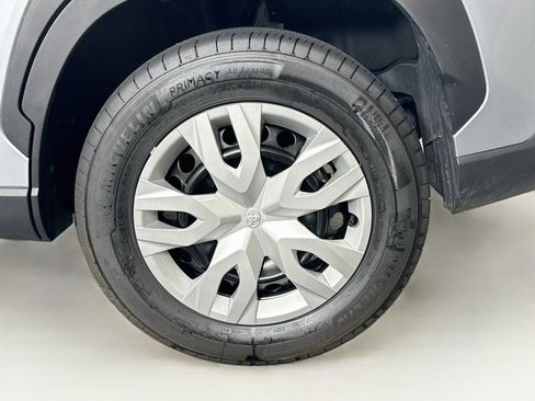 Used 2026 Toyota Corolla Cross L FWD image 11