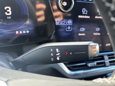 New 2026 Chevrolet Equinox EV LT image 22