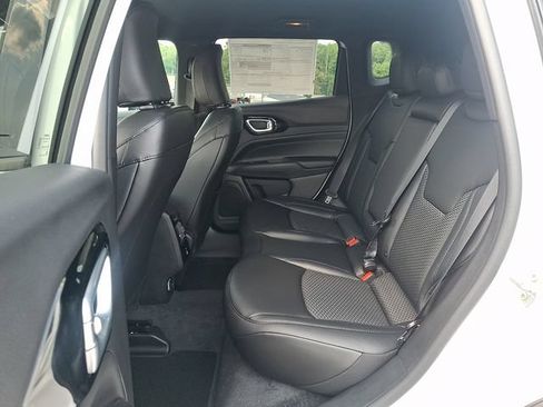 New 2026 Jeep Compass Latitude AWD/4WD image 5