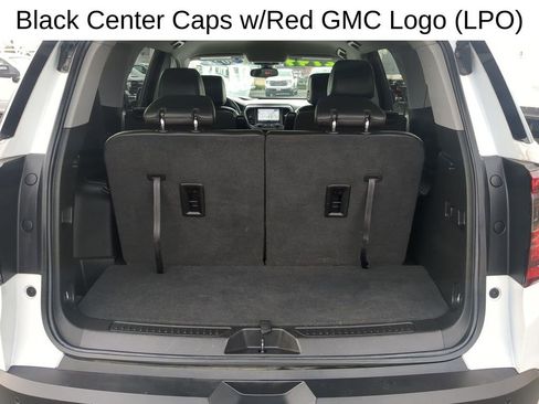 Used 2023 GMC Acadia AT4 w/ Technology Package image 32