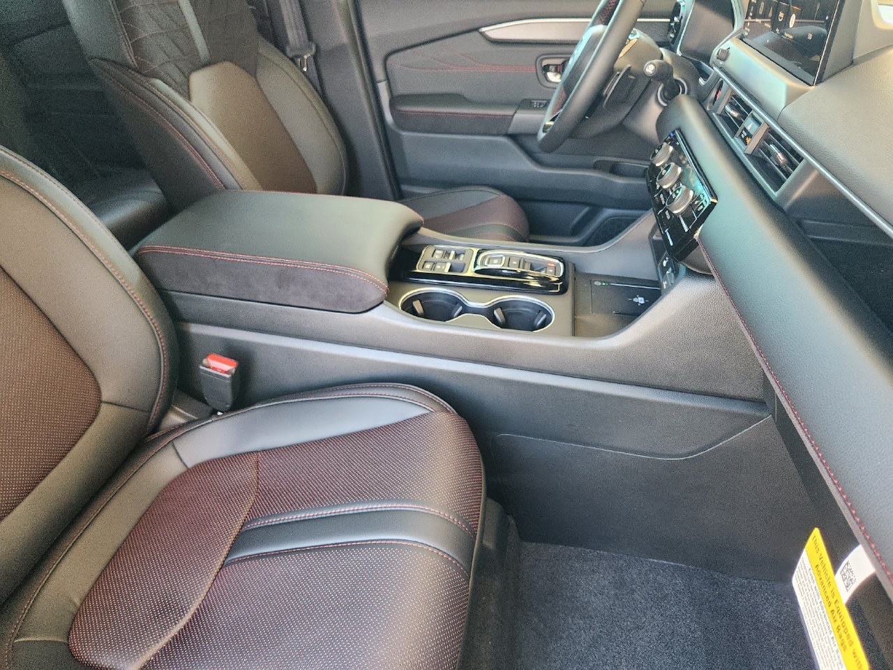 New 2026 Honda Pilot Black Edition image 9