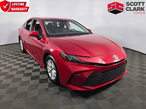 Used 2025 Toyota Camry LE FWD image 1
