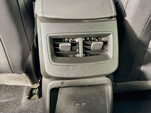 Used 2025 Chevrolet Equinox EV LT w/ Convenience Package FWD image 27