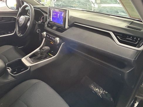 Used 2025 Toyota RAV4 LE image 29