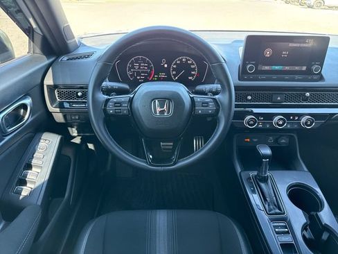 Used 2022 Honda Civic Sport image 13