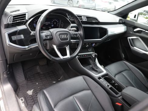 Used 2021 Audi Q3 2.0T Premium w/ Convenience Package AWD/4WD image 14