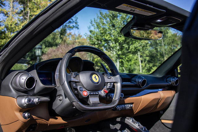 Used 2021 Ferrari 812 GTS RWD image 34