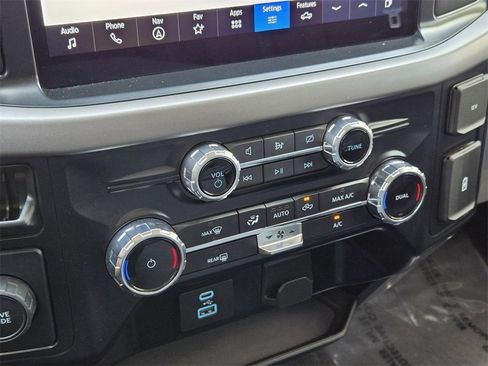Used 2024 Ford F150 XLT image 22