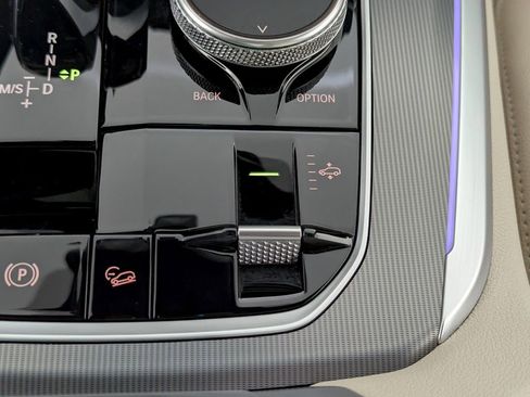 Used 2021 BMW X5 xDrive45e w/ Premium Package image 38