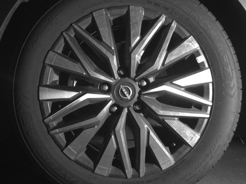 Used 2025 Nissan Altima 2.5 SV image 12