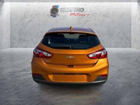 Used 2017 Chevrolet Cruze LT w/ Convenience Package FWD image 4