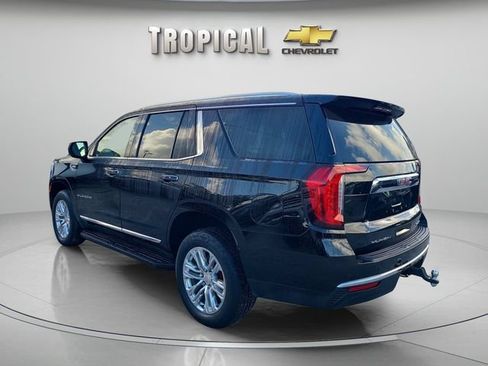 Used 2023 GMC Yukon SLT AWD/4WD image 3