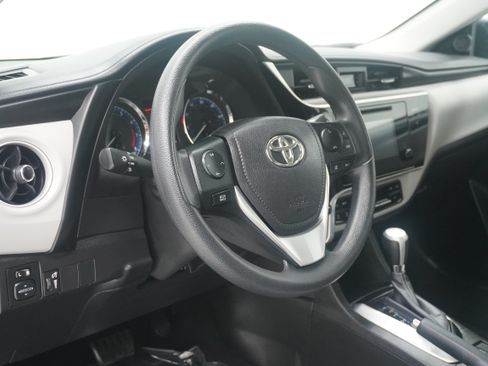 Used 2017 Toyota Corolla LE FWD image 10