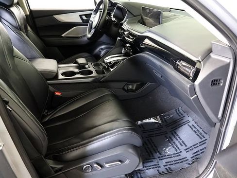 Used 2023 Acura MDX SH-AWD w/ Technology Package image 35