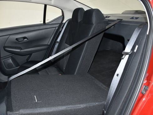 Used 2025 Nissan Sentra SV image 29