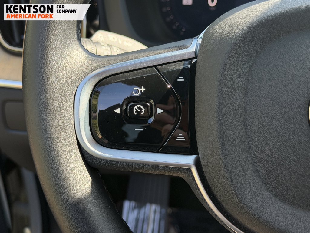 Used 2026 Volvo XC60 B5 Plus AWD/4WD image 16