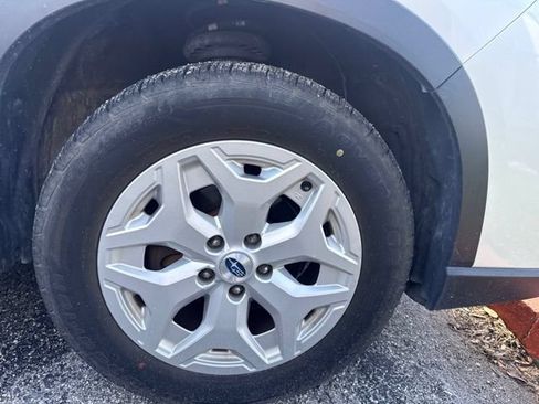 Used 2020 Subaru Forester w/ Alloy Wheel Package AWD/4WD image 9