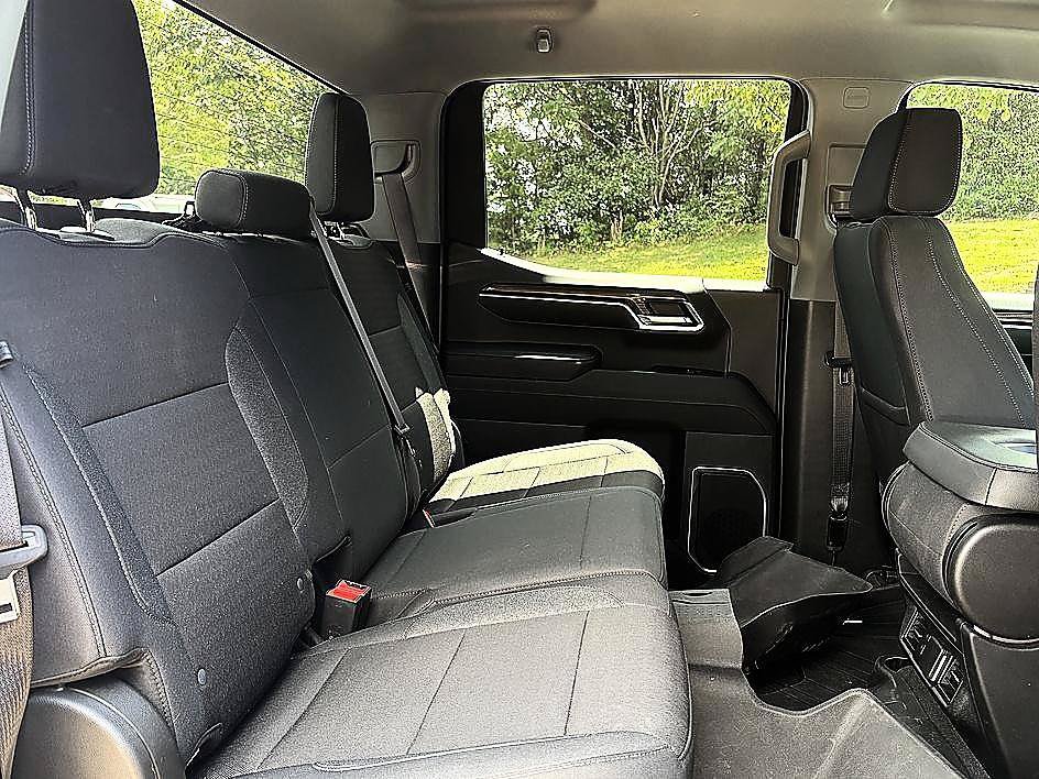 Used 2024 Chevrolet Silverado 1500 RST w/ Protection Package AWD/4WD image 12