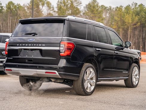 Certified 2023 Ford Expedition Platinum image 8