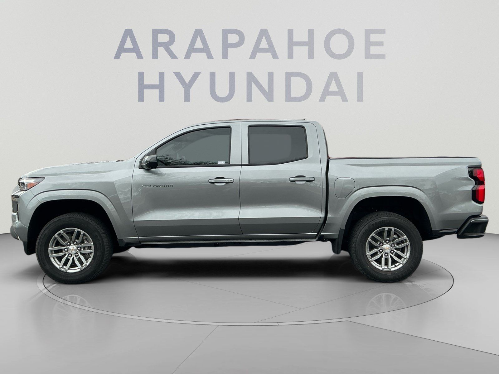 Used 2026 Chevrolet Colorado LT w/ LT Convenience Package RWD image 2