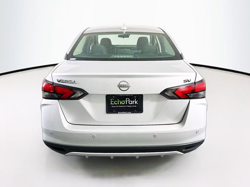 Used 2023 Nissan Versa SV image 7