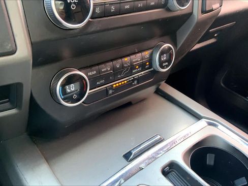 Used 2021 Ford Expedition XLT RWD image 34