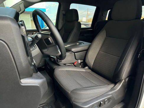 Used 2025 Chevrolet Silverado 2500 LT w/ Safety Package image 13