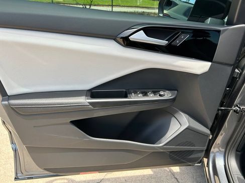 New 2026 Volkswagen Taos S FWD image 19