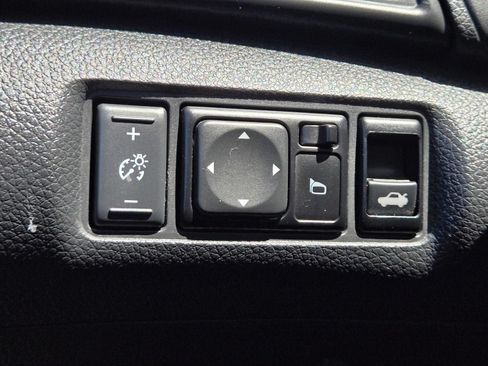 Used 2019 Nissan Sentra S FWD image 27