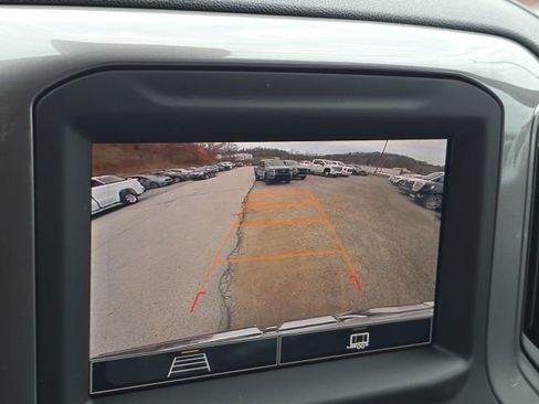 New 2026 GMC Sierra 1500 Pro image 9