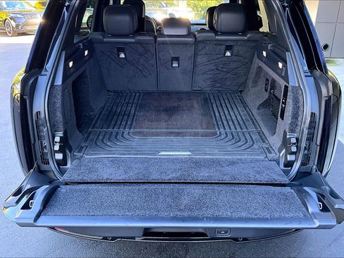 Used 2023 Land Rover Range Rover SE image 22