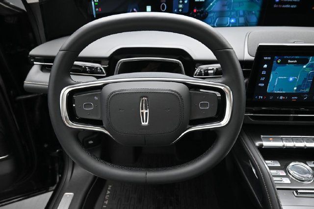 Certified 2026 Lincoln Nautilus Reserve w/ Jet Appearance Package AWD/4WD image 15