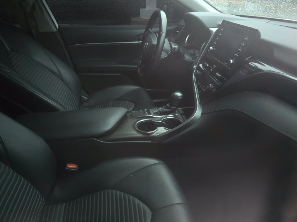 Used 2022 Toyota Camry SE w/ Convenience Package FWD image 13