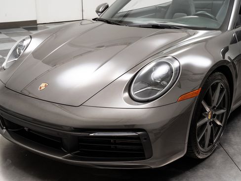 Used 2024 Porsche 911 Carrera image 33