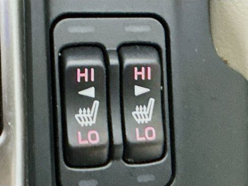 Used 2020 Subaru Forester Premium image 23