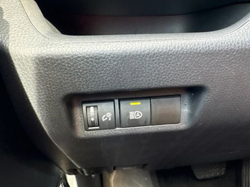 Used 2024 Toyota RAV4 XLE FWD image 15