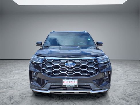 Used 2025 Ford Explorer Platinum w/ Ultimate Package AWD/4WD image 2