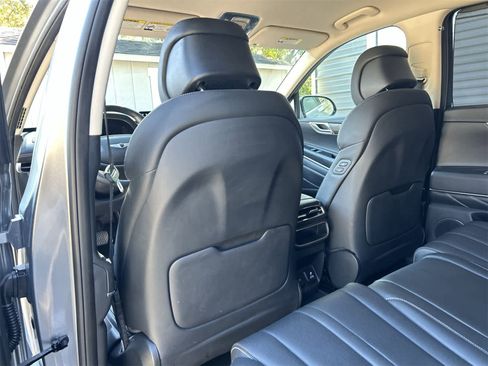 Used 2024 Genesis GV80 2.5T image 12