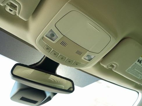 Used 2022 Ford Edge SEL w/ Sport Appearance Package image 19