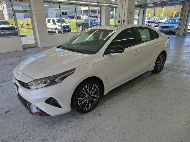 Used 2024 Kia Forte GT-Line w/ GT-Line Premium Package FWD image 2