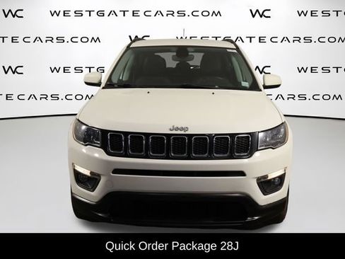Used 2019 Jeep Compass Latitude w/ Popular Equipment Group FWD image 2