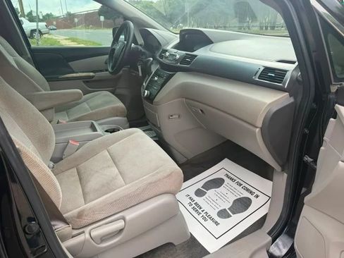 Used 2011 Honda Odyssey EX image 12