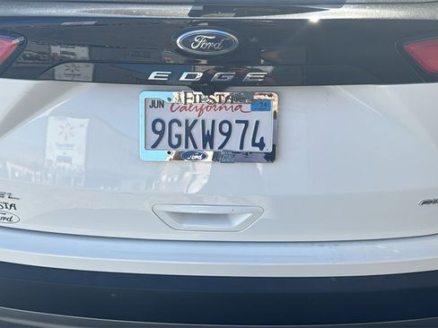 Certified 2023 Ford Edge SEL w/ Convenience Package image 7