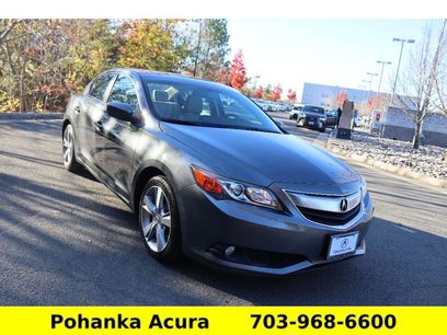 Used 2013 Acura ILX w/ Technology Package